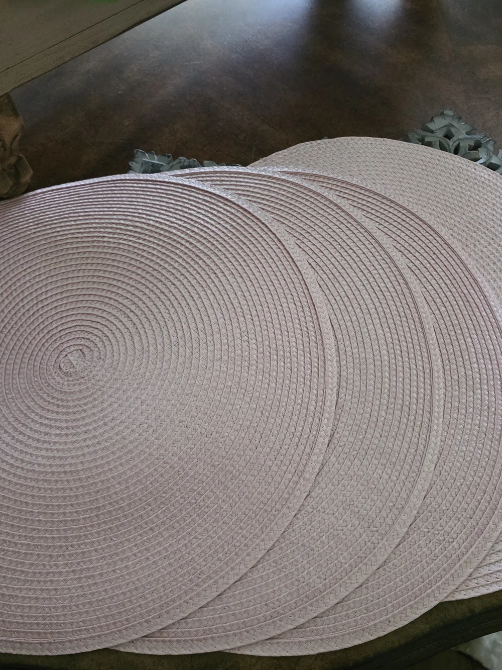 2 Sets Of Table Place Mats